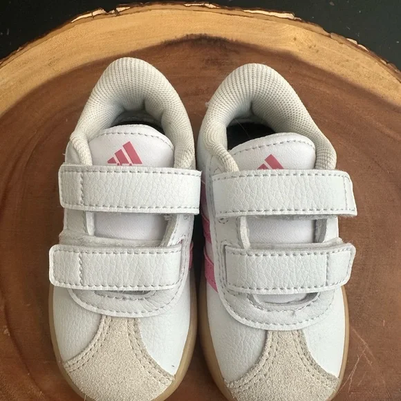 Adidas Kids White Sneakers with Pink Stripes - Picture 2 of 5